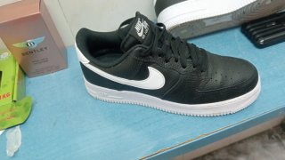 Nike Air Force 1 Negras y Blancas