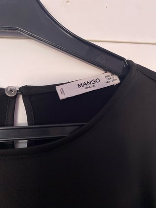 Blusa Mango Negra Manga Campana