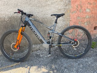 Bicicleta de montaña eléctrica