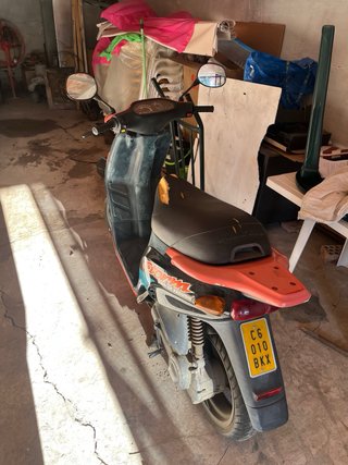 Piaggio Storm 50cc Scooter
