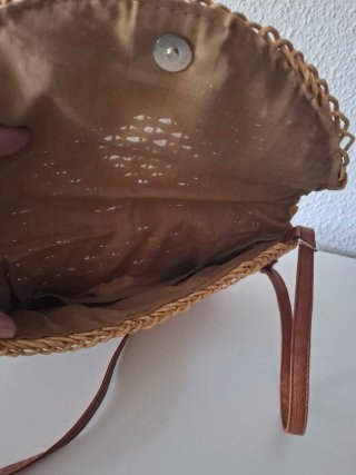 Bolso de hombro de paja con Asa de piel.