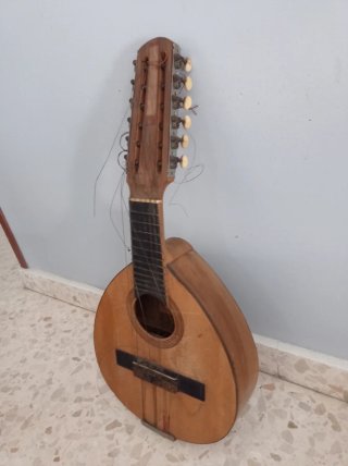 Bandurria Ramón Delclos para restaurar