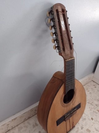 Bandurria Ramón Delclos para restaurar