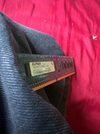 1GB RAM