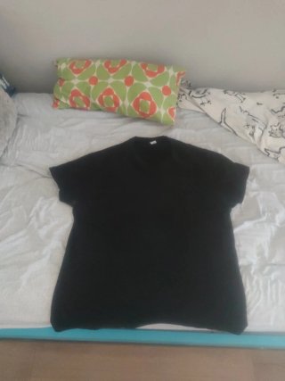 Camiseta negra básica