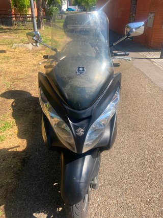 Suzuki burgman 400 k7