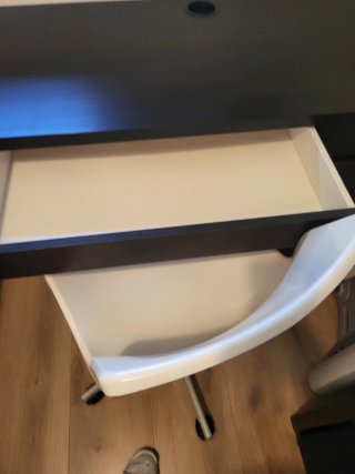 Canapé de 90 con mesa estudio y silla