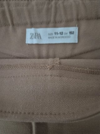 Falda pantalón beige con botones