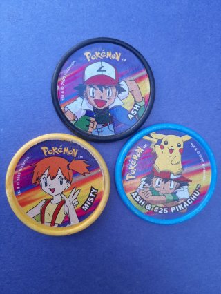 Pokémon tazos holográficos