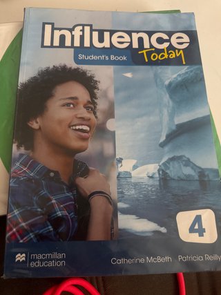 INFLUENCE TODAY 4 Student's book: libro de text...
