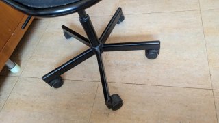 Silla infantil de escritorio negra