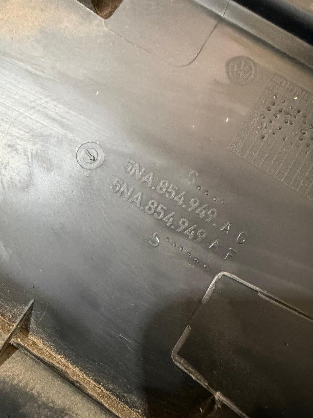 MOLDURA PUERTA TRASERA IZQUIERDA VOLKSWAGEN TIGUAN