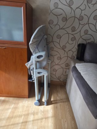 Trona reclinable para bebé con bandeja