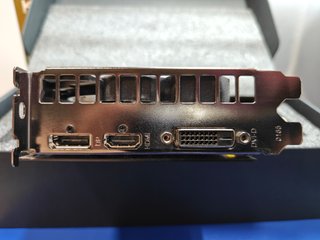 Tarjeta gráfica KFA2 GeForce GTX 1660 SUPER