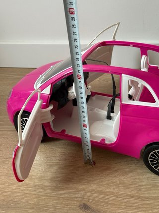 Coche rosa descapotable Barbie