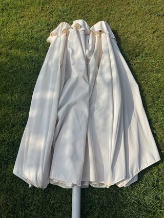 Sombrilla Doble Beige 4’55x2,7m