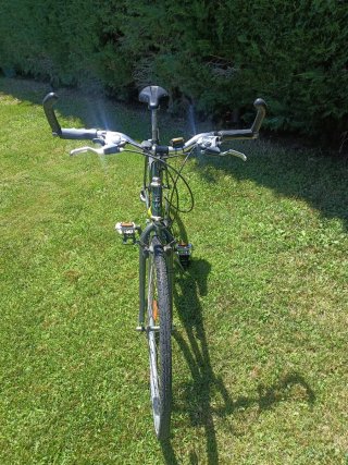 Bicicleta super BH metro rock
