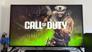 Xbox one X con todos los cables y un mando