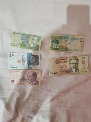Pack de 5  Billetes extranjeros