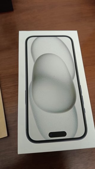 Iphone 15. 128gb