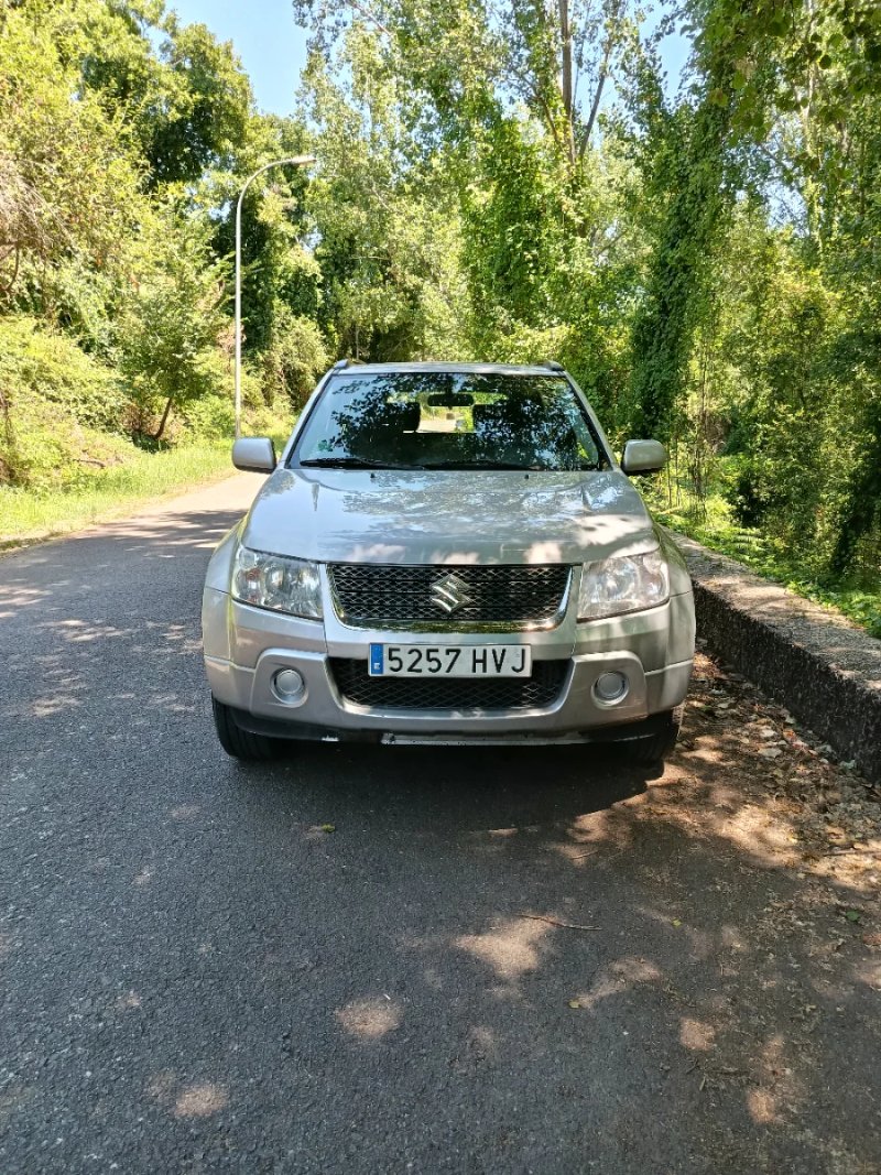 Suzuki Grand Vitara 2014 - foto 1