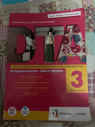 Vendo libri scuola alberghiera a metà prezzo.
