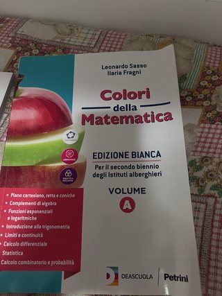 Vendo libri scuola alberghiera a metà prezzo.