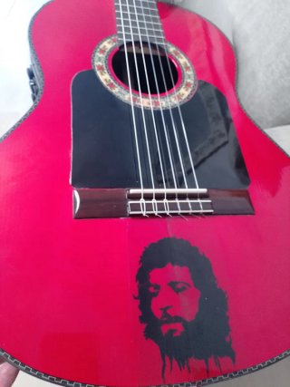 Guitarra Flamenca Autoamplificada Roja