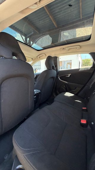 Volvo V40 Cross Country 2015