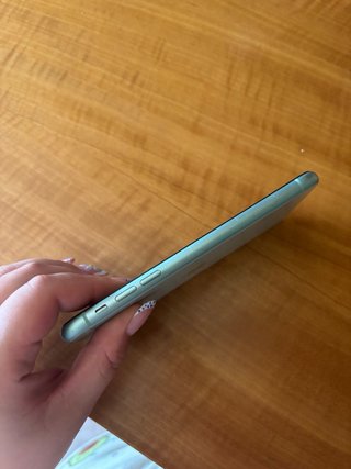Iphone 11 64 GB Turquesa