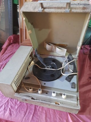 Antigüedad: Tocadiscos Vintage
