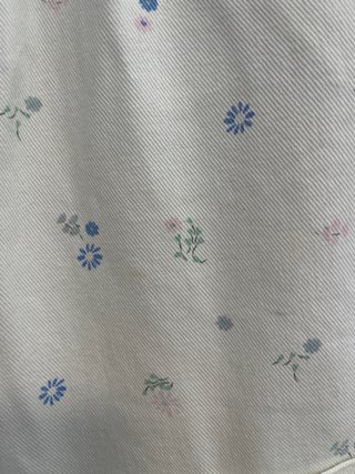 Pantalón corto blanco estampado floral