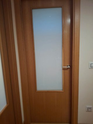 Puertas de madera maciza con cristal