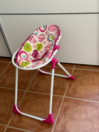 Trona/ silla de muñecos