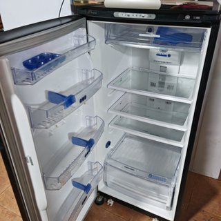 Frigorífico Whirlpool Acero Inox Unos 185cm X 54cm