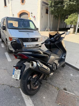 Yamaha TMAX DX 530 – Año 2017 – 32.500 km