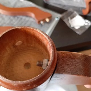 Perchero de pie en madera de caoba