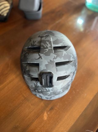 Casco de esquí Bern camuflaje