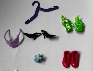 Accessori per Barbie: Abbigliamento e Gioielli