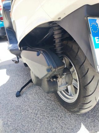 Suzuki Burgman 200 2012
