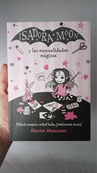 Lote 7 Libros Isadora Moon (VENTA URGENTE)