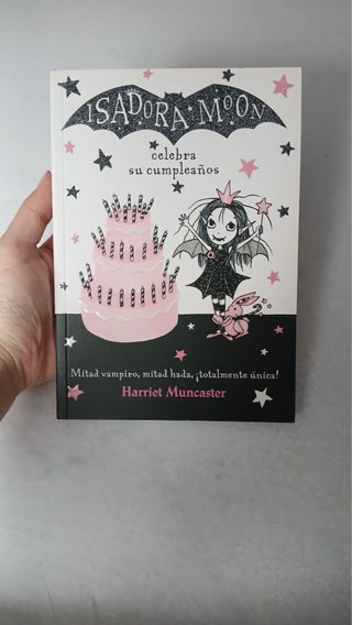 Lote 7 Libros Isadora Moon (VENTA URGENTE)