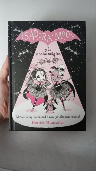 Lote 7 Libros Isadora Moon (VENTA URGENTE)