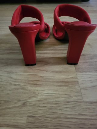 Sandalias tacón rojo Mango