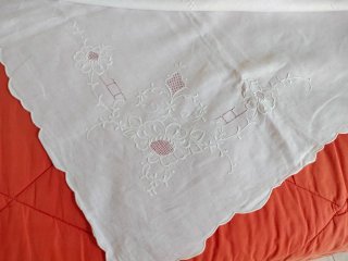 Tovaglia rettangolare vintage in puro lino.