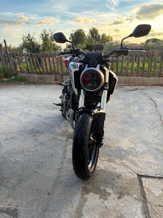 Honda cb125r