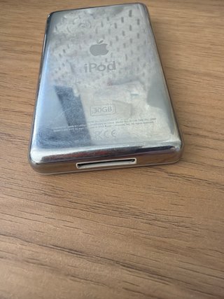 iPod 5gen model  MA002FB 30 GB