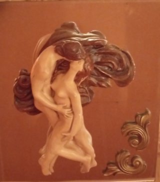 Relieve de pareja sobre espejo