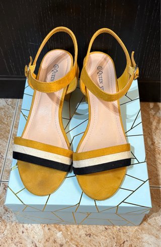 Sandalias con cuña