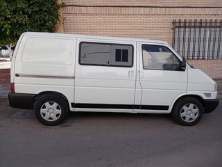 Volkswagen T4 1.9D Camperizada -sin óxido- ITV